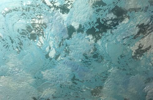 水